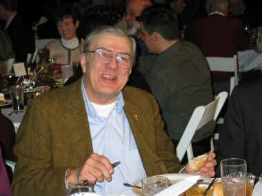 Classmates1.jpg (875125 bytes)